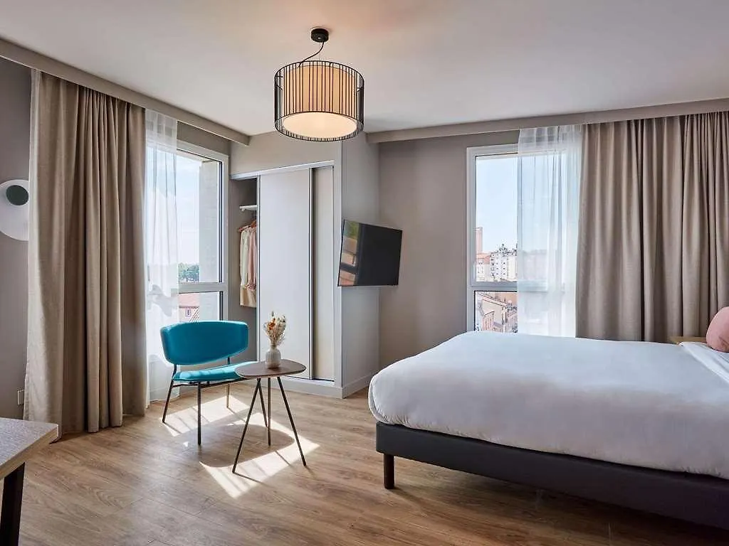 Aparthotel Adagio Toulouse Centre La Grave 0*,