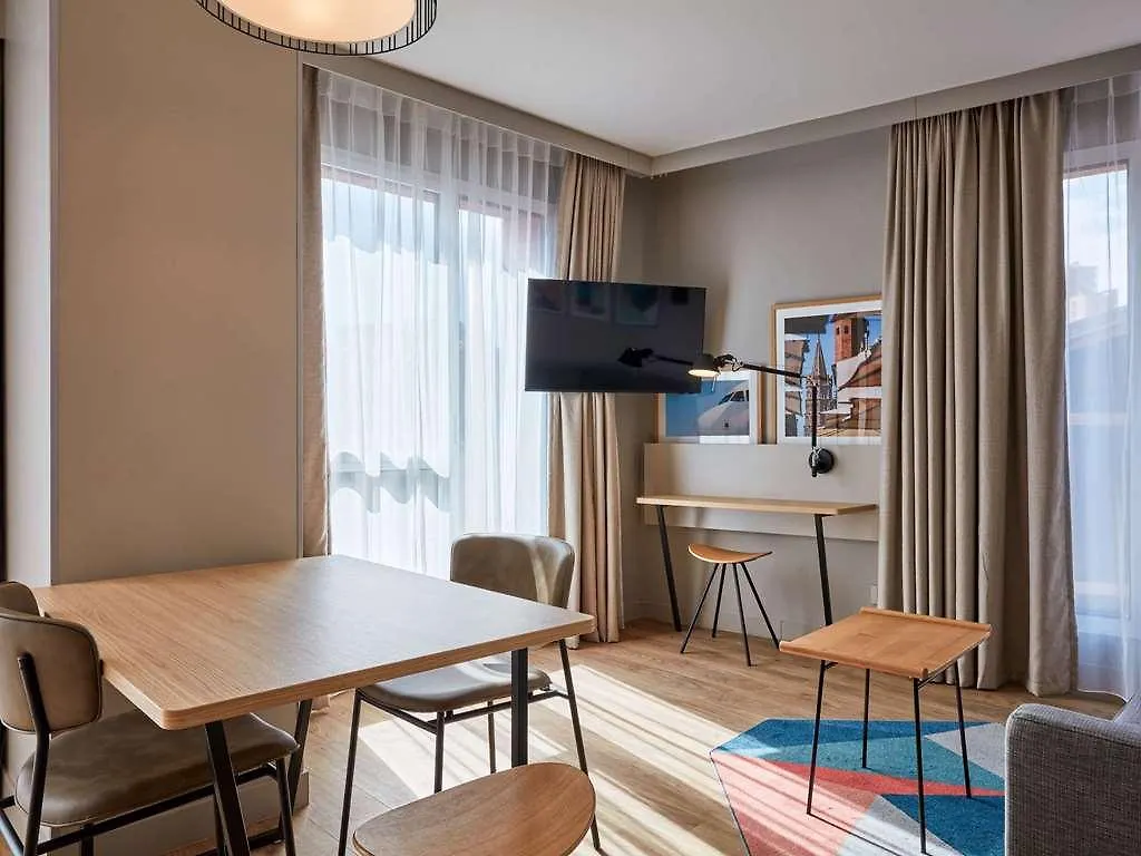 Aparthotel Adagio Toulouse Centre La Grave 0*,