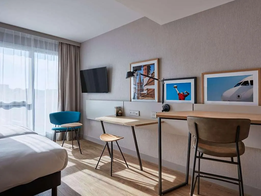 Aparthotel Adagio Toulouse Centre La Grave 0*,  France